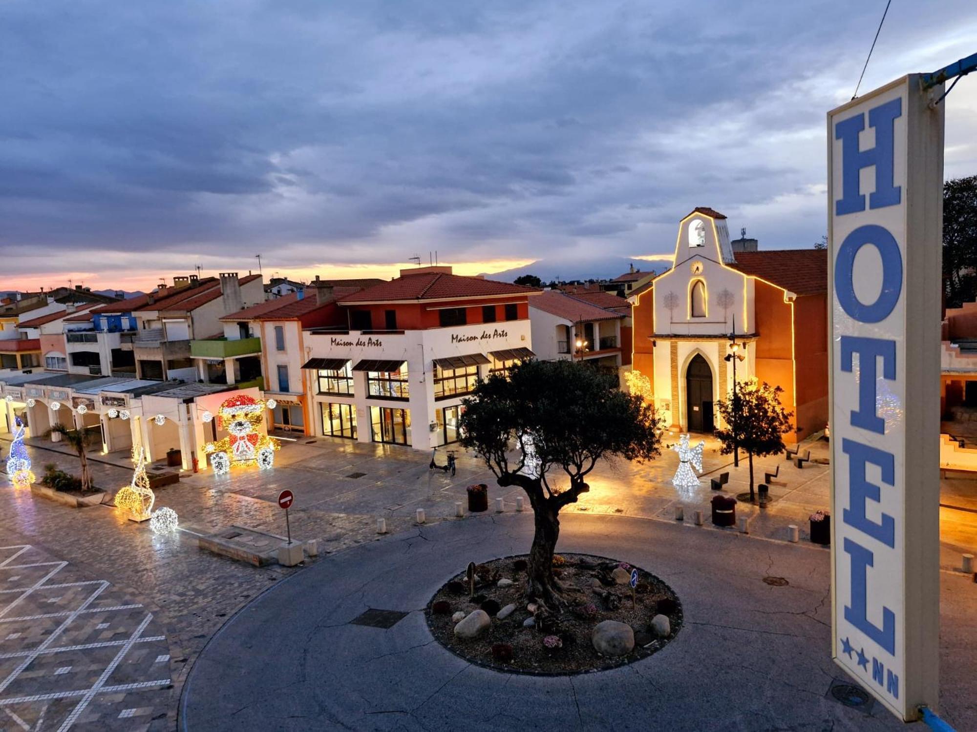 Hotel De La Plage - Barcares Le Barcarès Екстериор снимка