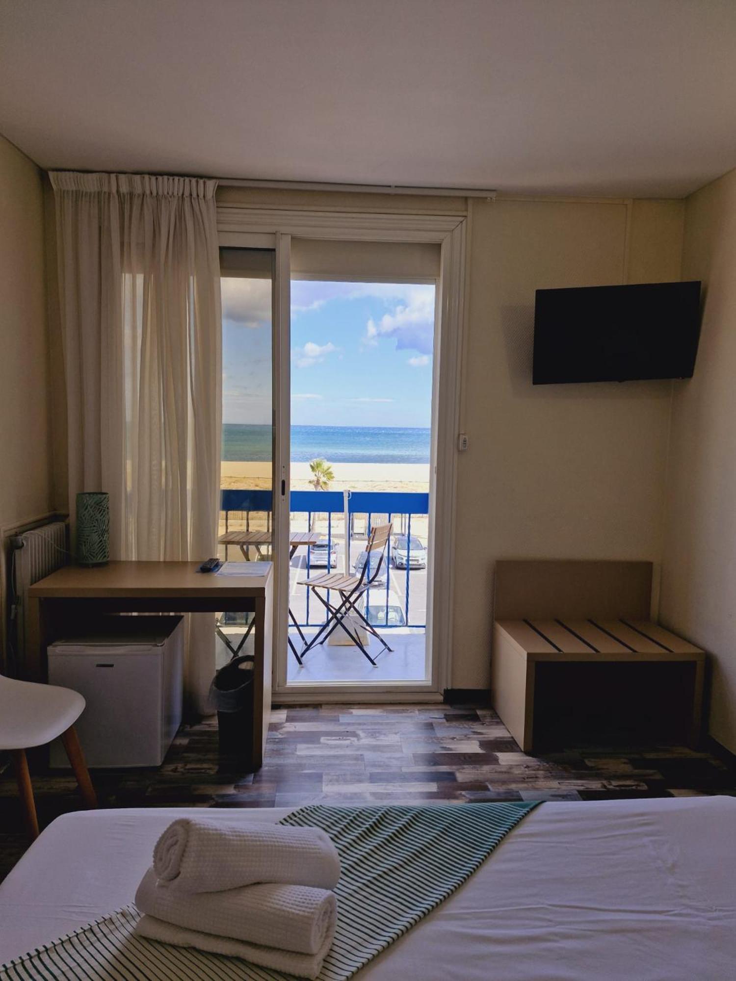 Hotel De La Plage - Barcares Le Barcarès Екстериор снимка